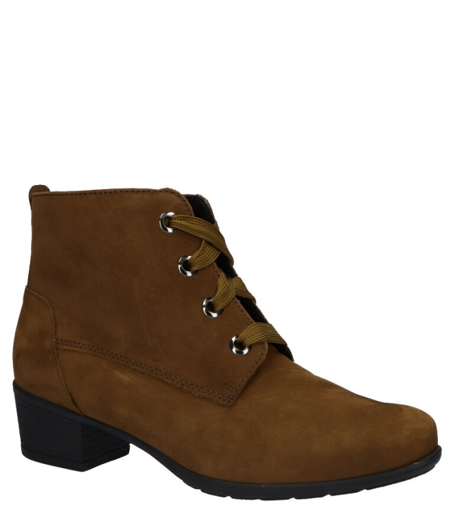 Solidus Solidus veterboot <span>35019 30350 Kerry</span> 30350 NUBUK hazel Solidus veterboot <span>35019 30350 Kerry</span> 35019 30350 Kerry cognac - www.bremmerschoenen.info - Bremmer Schoenen