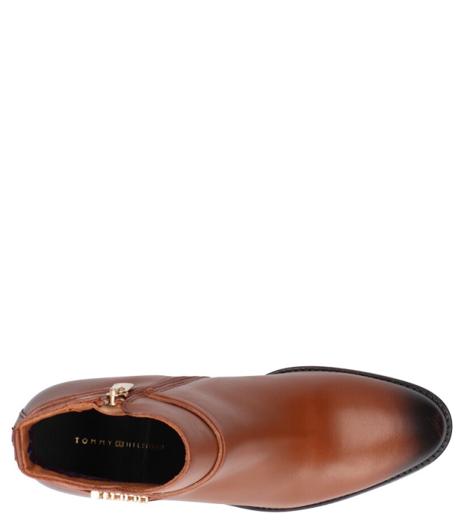 Tommy Hilfiger Tommy Hilfiger Enkellaars <span>FW0FW05196 GOW</span> GOW Pumpkin paradise Tommy Hilfiger Enkellaars <span>FW0FW05196 GOW</span> FW0FW05196 GOW cognac - www.bremmerschoenen.info - Bremmer Schoenen