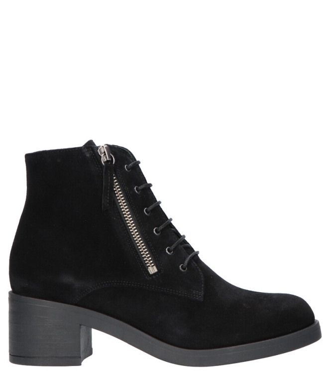 Verhulst Verhulst veterboot <span>0447-113-144 Olivia</span> 3043 Zwart Suede Verhulst veterboot <span>0447-113-144 Olivia</span> 0447-113-144 Olivia zwart - www.bremmerschoenen.info - Bremmer Schoenen