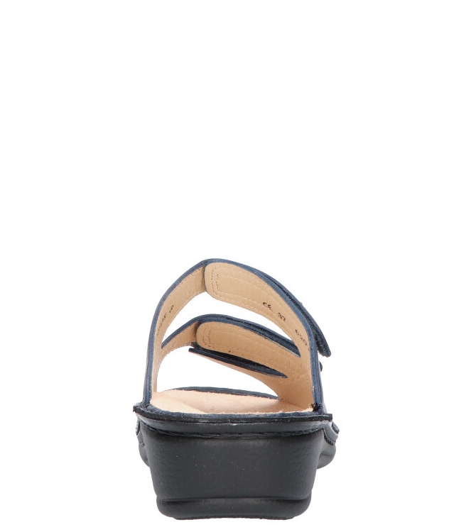Finn Comfort Finn comfort Slipper <span>2501 001040 Pisa</span> 001040 Blau nappa Finn comfort Slipper <span>2501 001040 Pisa</span> 2501 001040 Pisa blauw - www.bremmerschoenen.info - Bremmer Schoenen