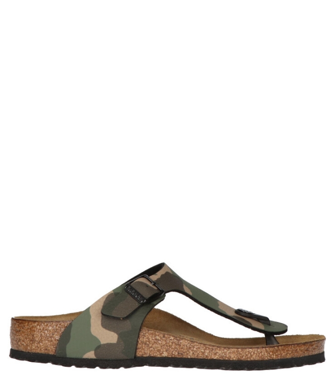 Birkenstock Birkenstock slipper <span>1019339 Gizeh Kids BF</span> Khaki Camo Desert Soil Birkenstock slipper <span>1019339 Gizeh Kids BF</span> 1019339 Gizeh Kids BF groen - www.bremmerschoenen.info - Bremmer Schoenen
