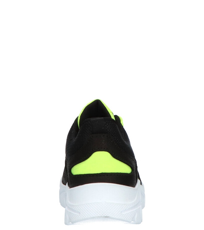 Track Style sneaker <span>321375 189</span> 321375 189 zwart - www.bremmerschoenen.info - Bremmer Schoenen