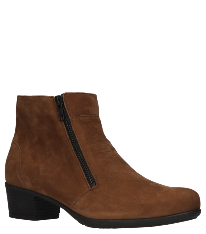 Solidus Solidus enkellaars <span>35011 30350 Kerry</span> 30350 NUBUK hazel Solidus enkellaars <span>35011 30350 Kerry</span> 35011 30350 Kerry cognac - www.bremmerschoenen.info - Bremmer Schoenen