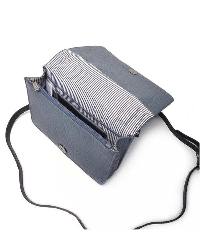 Berba Berba Kleptas <span>125-039-08</span> Atlantic Berba Kleptas <span>125-039-08</span> 125-039-08 blauw - www.bremmerschoenen.info - Bremmer Schoenen