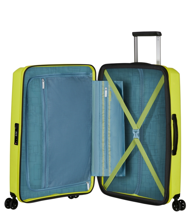 American Tourister AT koffer <span>146820 A067 Aerostep Spinner 67</span> Light Lime AT koffer <span>146820 A067 Aerostep Spinner 67</span> 146820 A067 Aerostep Spinner 67 groen - www.bremmerschoenen.info - Bremmer Schoenen