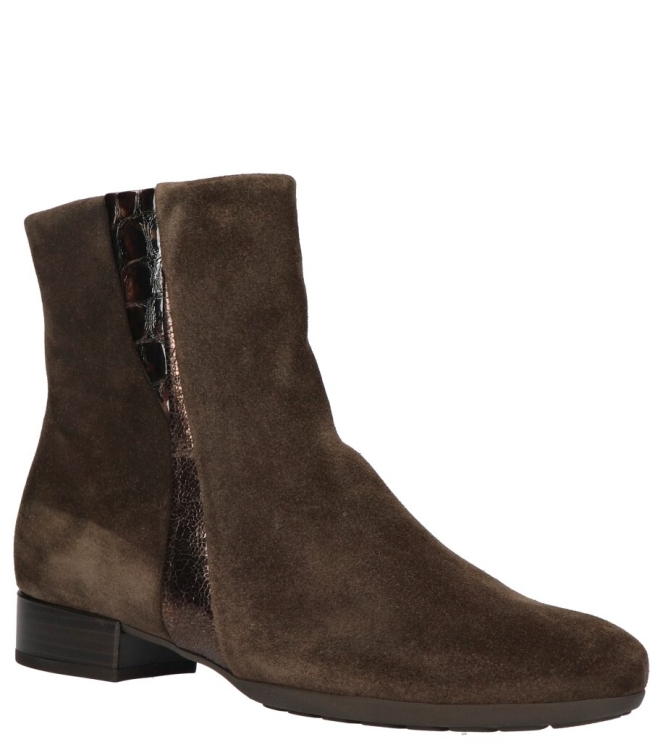 Gabor Gabor enkellaars <span>32.711.43</span> 43 engl.brown (Micro) Gabor enkellaars <span>32.711.43</span> 32.711.43 bruin - www.bremmerschoenen.info - Bremmer Schoenen