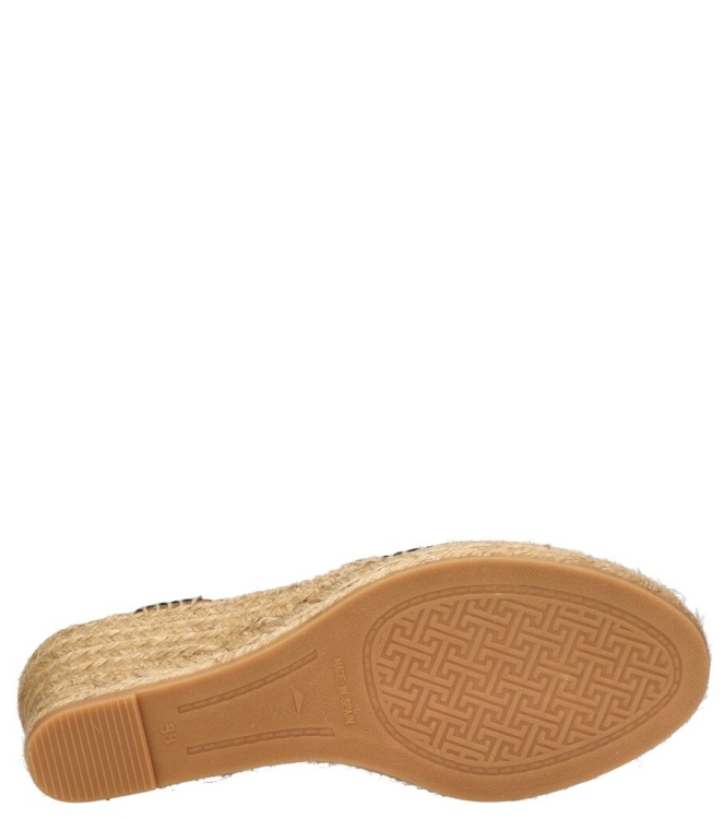 Toni Pons Toni Pons sandaal <span>Saba P Bronze pell</span> Bronze Toni Pons sandaal <span>Saba P Bronze pell</span> Saba P Bronze pell brons - www.bremmerschoenen.info - Bremmer Schoenen