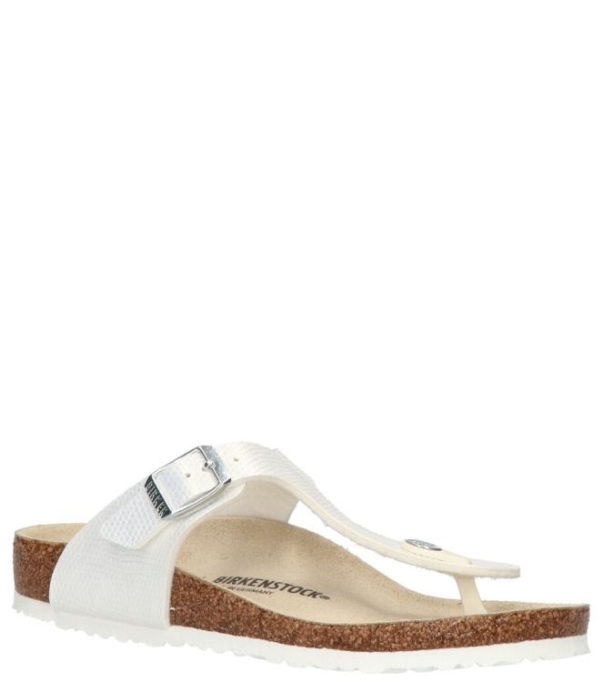 Birkenstock Birkenstock slipper <span>1026847 Gizeh Kids BS</span> Lizard White Birkenstock slipper <span>1026847 Gizeh Kids BS</span> 1026847 Gizeh Kids BS wit - www.bremmerschoenen.info - Bremmer Schoenen