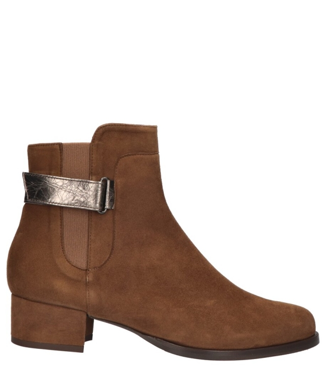 Volare Volare enkellaars <span>VOL-2027 Marrone</span> Camoscio Marrone Laminato Canna Fucile Volare enkellaars <span>VOL-2027 Marrone</span> VOL-2027 Marrone cognac - www.bremmerschoenen.info - Bremmer Schoenen