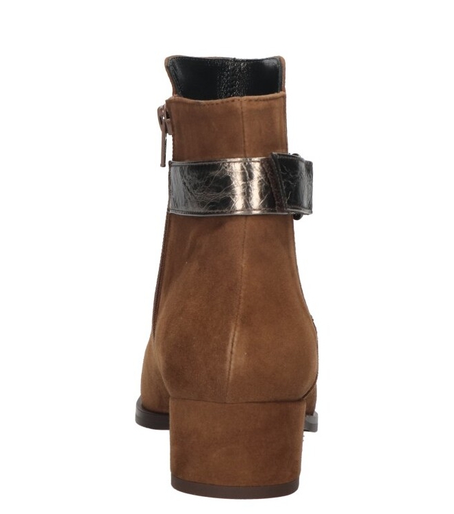 Volare Volare enkellaars <span>VOL-2027 Marrone</span> Camoscio Marrone Laminato Canna Fucile Volare enkellaars <span>VOL-2027 Marrone</span> VOL-2027 Marrone cognac - www.bremmerschoenen.info - Bremmer Schoenen