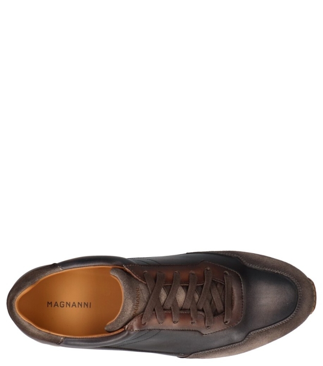 Magnanni Magnanni sneaker <span>24742 528 Tierra Leno</span> crostidifu tierra bowen gris bowen Magnanni sneaker <span>24742 528 Tierra Leno</span> 24742 528 Tierra Leno grijs - www.bremmerschoenen.info - Bremmer Schoenen