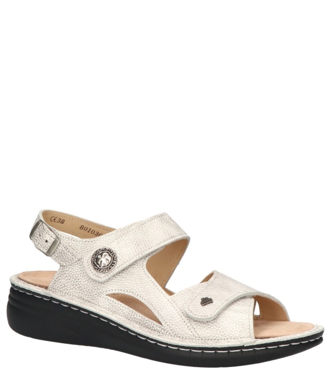 Finn Comfort Finn Comfort sandaal <span>2641 821081 Barbuda</span> taupe Finn Comfort sandaal <span>2641 821081 Barbuda</span> 2641 821081 Barbuda grijs - www.bremmerschoenen.info - Bremmer Schoenen