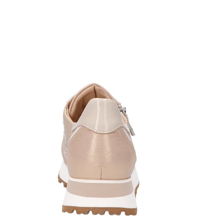 Footnotes Footnotes sneaker <span>31.011 2524 Esther Hilda H</span> 2524 suede metallic beige Footnotes sneaker <span>31.011 2524 Esther Hilda H</span> 31.011 2524 Esther Hilda H goud - www.bremmerschoenen.info - Bremmer Schoenen