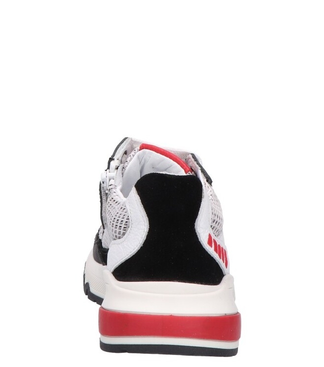 Track Style Track Style sneaker <span>326356 589 Scott Splin</span> 589 Black Track Style sneaker <span>326356 589 Scott Splin</span> 326356 589 Scott Splin zwart - www.bremmerschoenen.info - Bremmer Schoenen