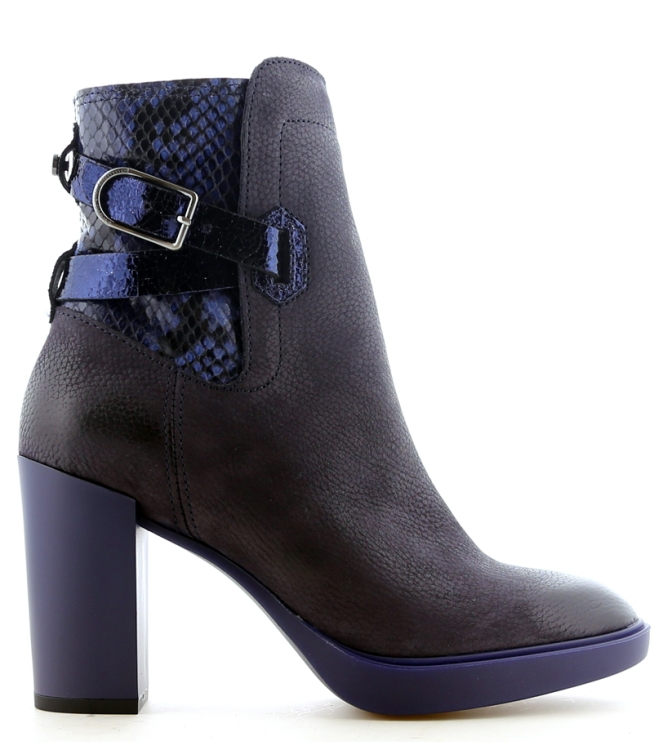 Floris van Bommel Floris van Bommel enkellaars <span>85627/01</span> DarkBlue Floris van Bommel enkellaars <span>85627/01</span> 85627/01 blauw - www.bremmerschoenen.info - Bremmer Schoenen