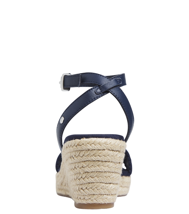 Tommy Hilfiger Tommy Hilfiger sandaal <span>FW0FW04934 DB9</span> Sport Navy Tommy Hilfiger sandaal <span>FW0FW04934 DB9</span> FW0FW04934 DB9 blauw - www.bremmerschoenen.info - Bremmer Schoenen