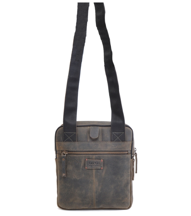 Berba Berba tas <span>826-112-23</span> Military Berba tas <span>826-112-23</span> 826-112-23 groen - www.bremmerschoenen.info - Bremmer Schoenen